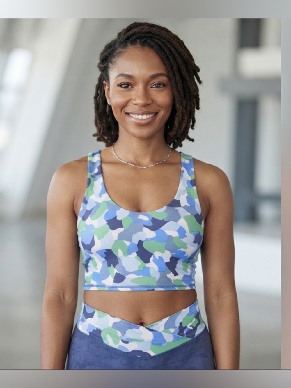 OFFLINE By Aerie Real Me Keyhole Back Longline Sports Bra
